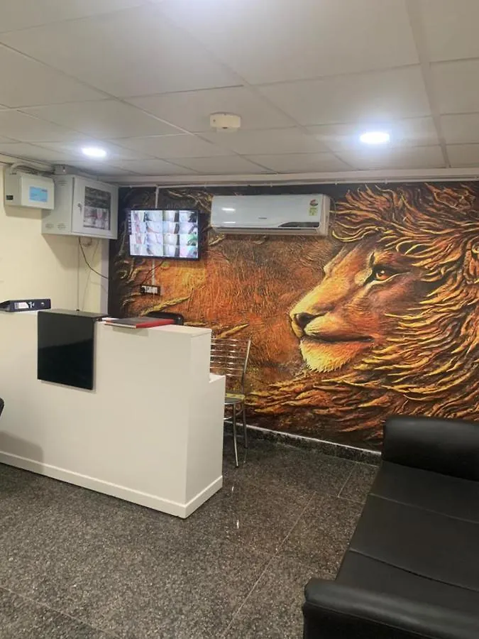 Hotel Yellow Saffron Delhi