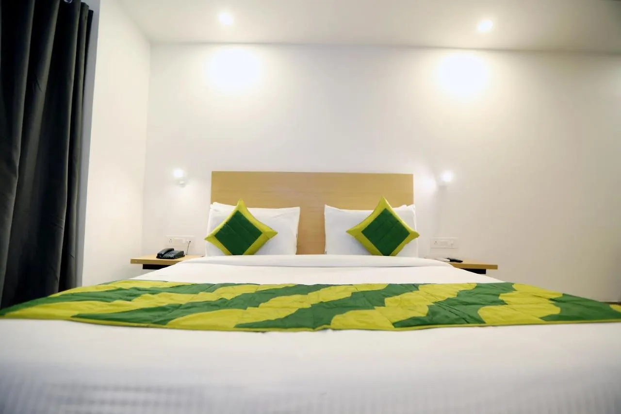 Hotel Yellow Saffron Delhi